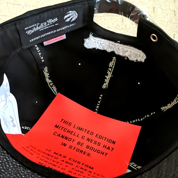 Mitchell & Ness Limited Edition "We The North" Cap - Picture 7 of 8